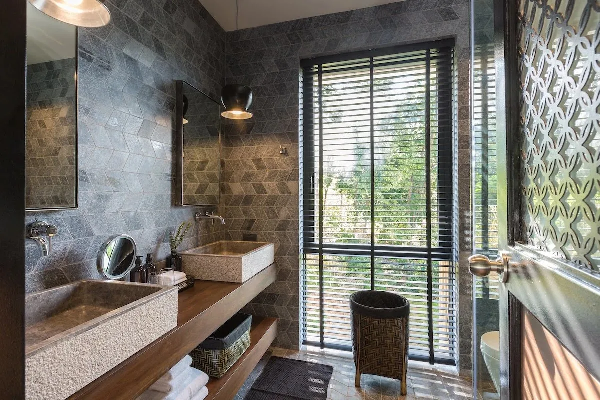 Bathroom with louvred light